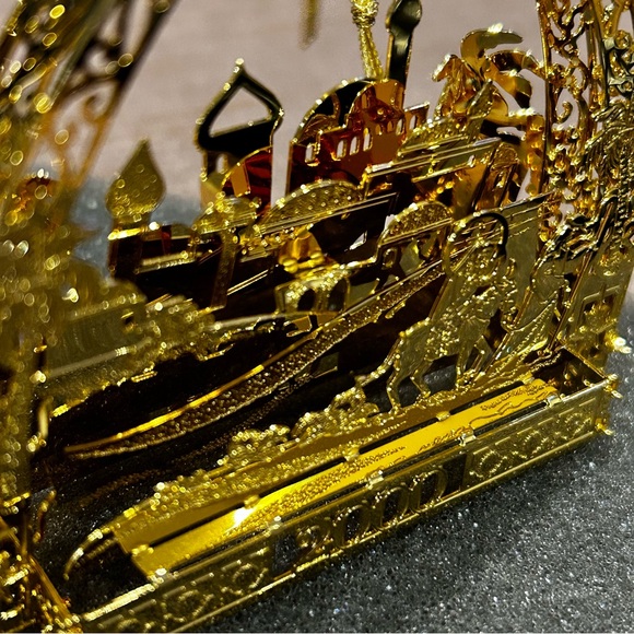 Danbury Mint Bethlehem 2000 Millennium Annual Gold Christmas Ornament Keepsake - Picture 7 of 11